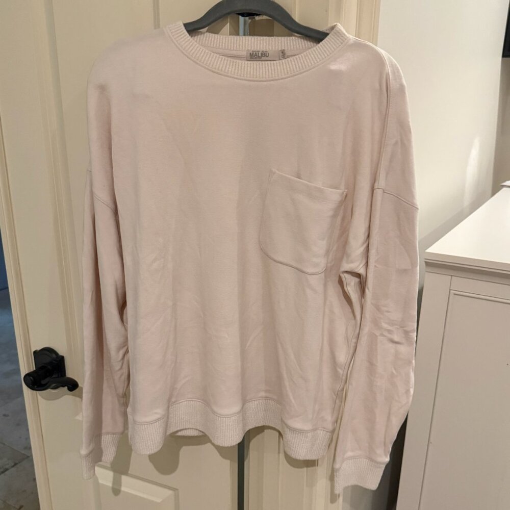 Barefoot Dreams Malibu Collection® Brushed Fleece Pullover - Picture 5 of 7